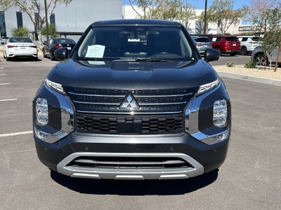 2024 Mitsubishi Outlander SE Black Edition w/Pano Roof