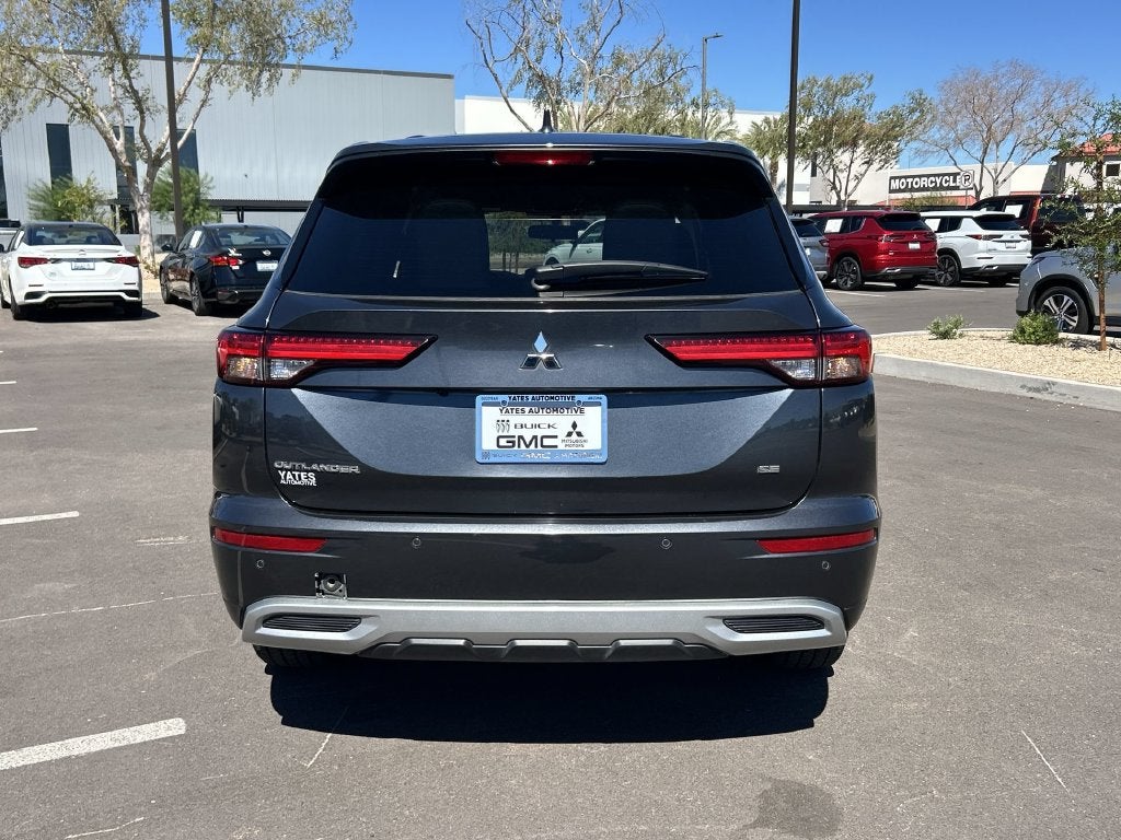 2024 Mitsubishi Outlander SE Black Edition w/Pano Roof
