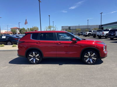 2025 Mitsubishi Outlander SE