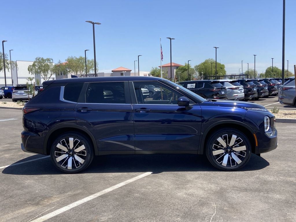 2026 Mitsubishi Outlander SE