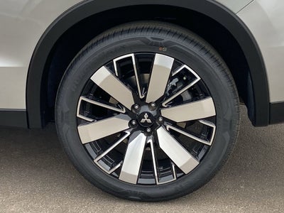 2026 Mitsubishi Outlander SE