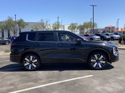 2026 Mitsubishi Outlander SE