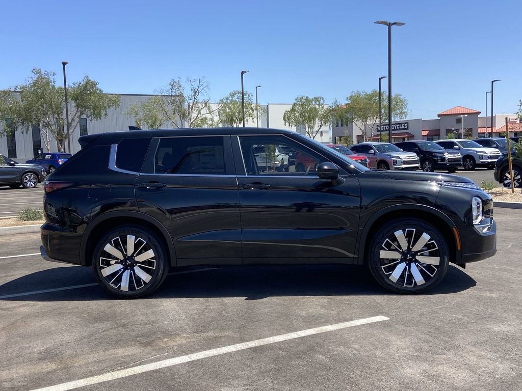 2026 Mitsubishi Outlander SE