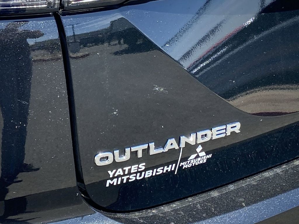 2026 Mitsubishi Outlander SE