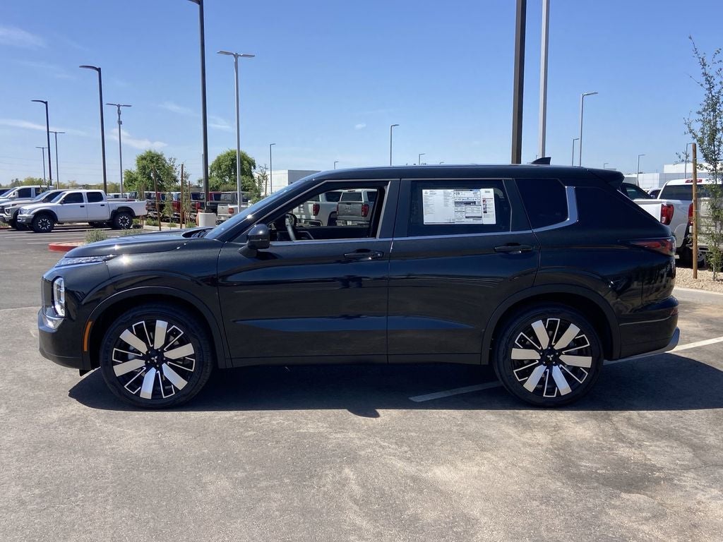 2026 Mitsubishi Outlander SE