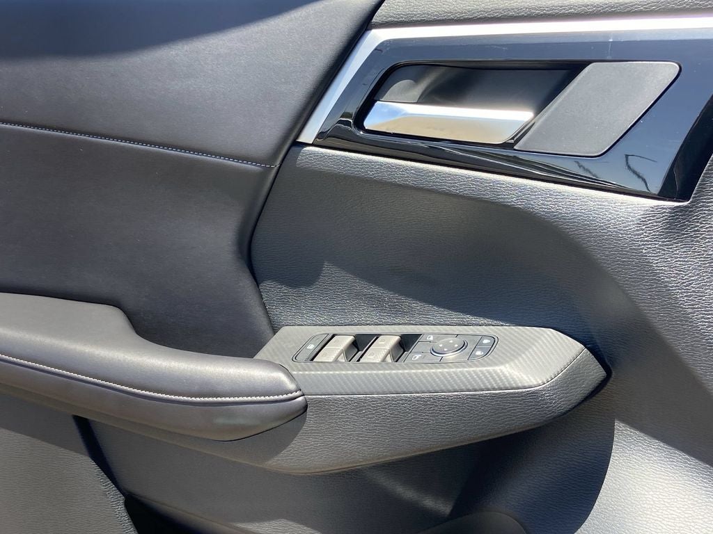 2026 Mitsubishi Outlander LE