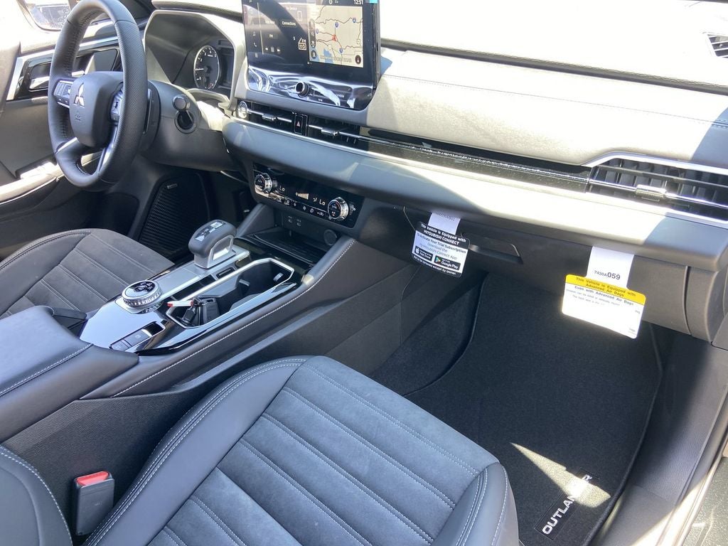 2026 Mitsubishi Outlander LE