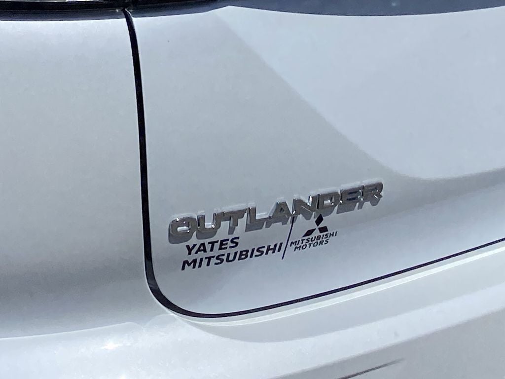 2026 Mitsubishi Outlander SE