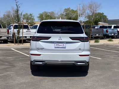 2026 Mitsubishi Outlander SE