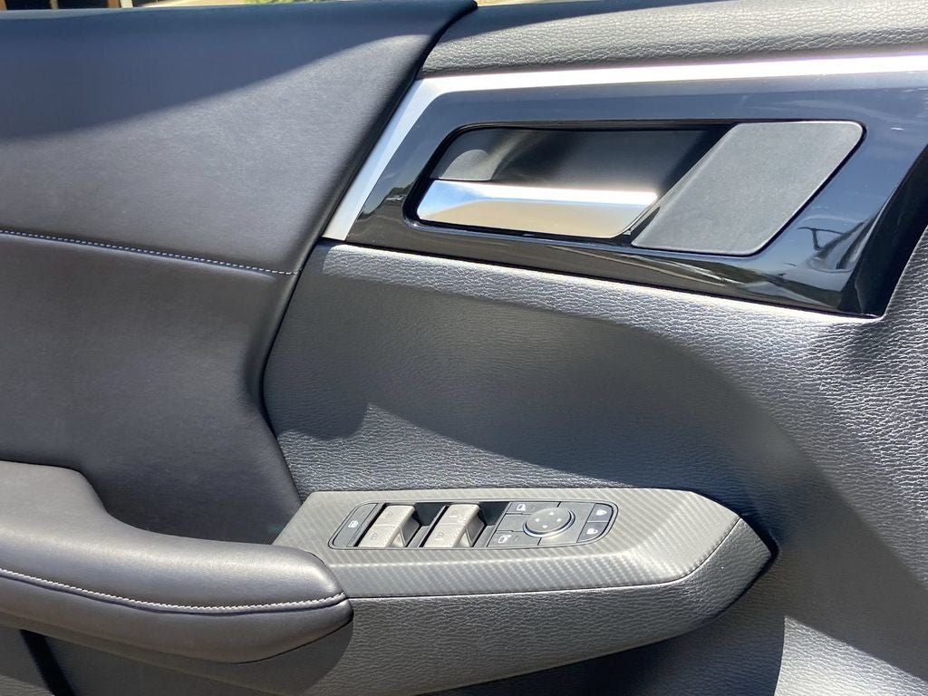 2026 Mitsubishi Outlander LE