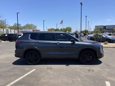 2026 Mitsubishi Outlander LE