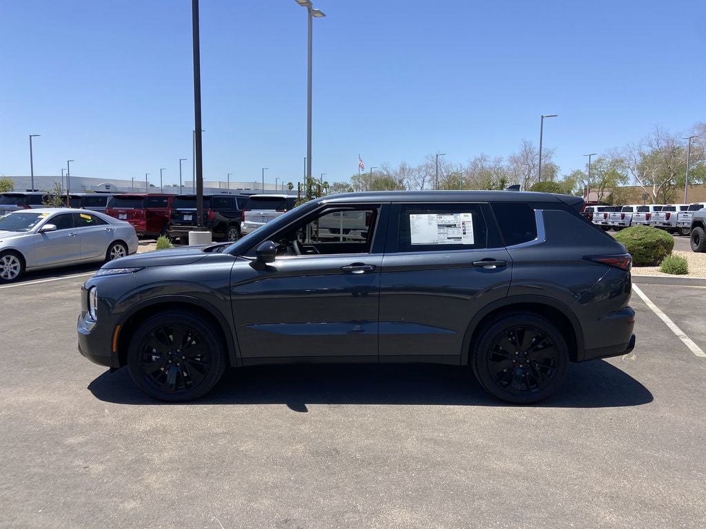 2026 Mitsubishi Outlander LE