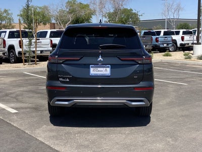 2026 Mitsubishi Outlander SE