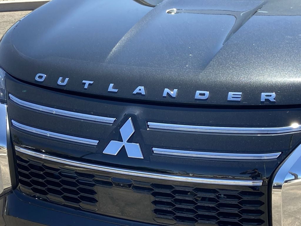 2026 Mitsubishi Outlander SE