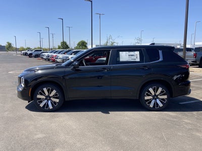 2026 Mitsubishi Outlander SE