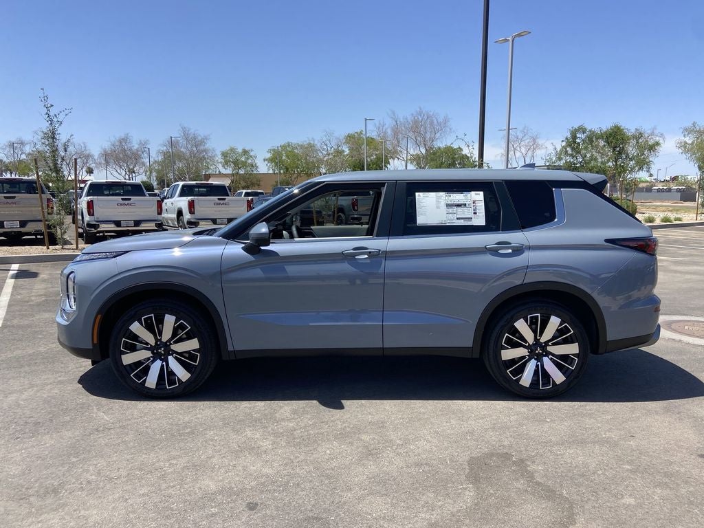 2026 Mitsubishi Outlander SE