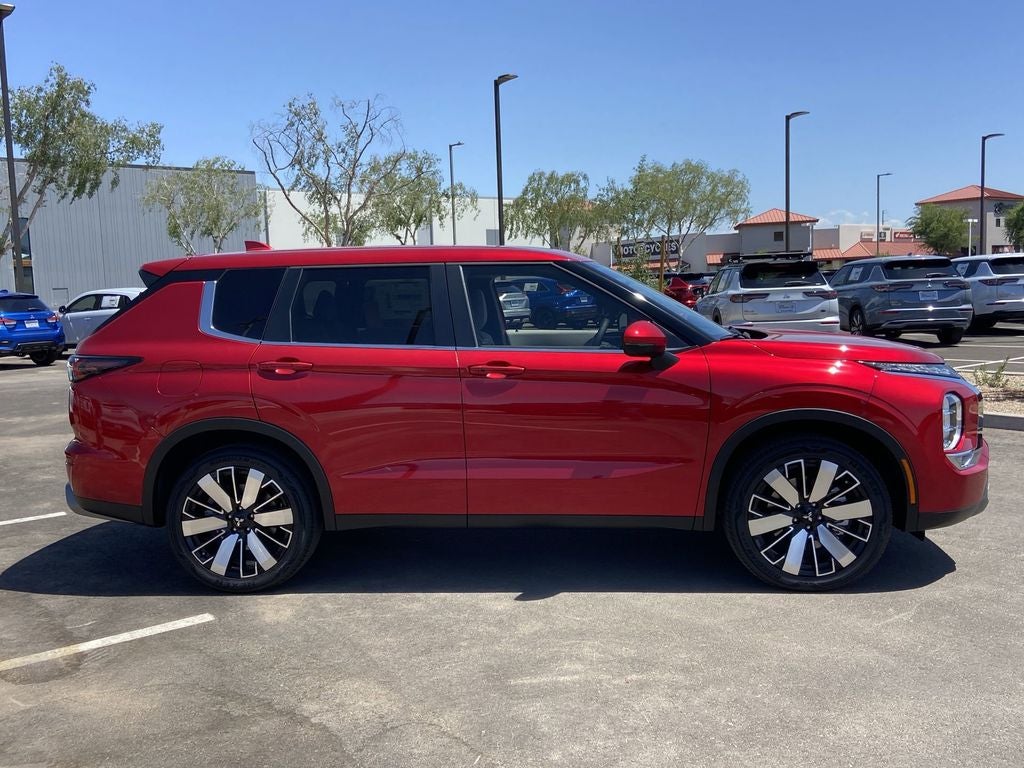2026 Mitsubishi Outlander SE