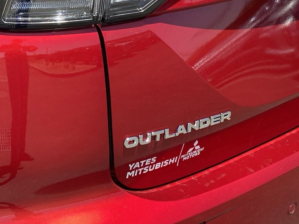 2026 Mitsubishi Outlander SE