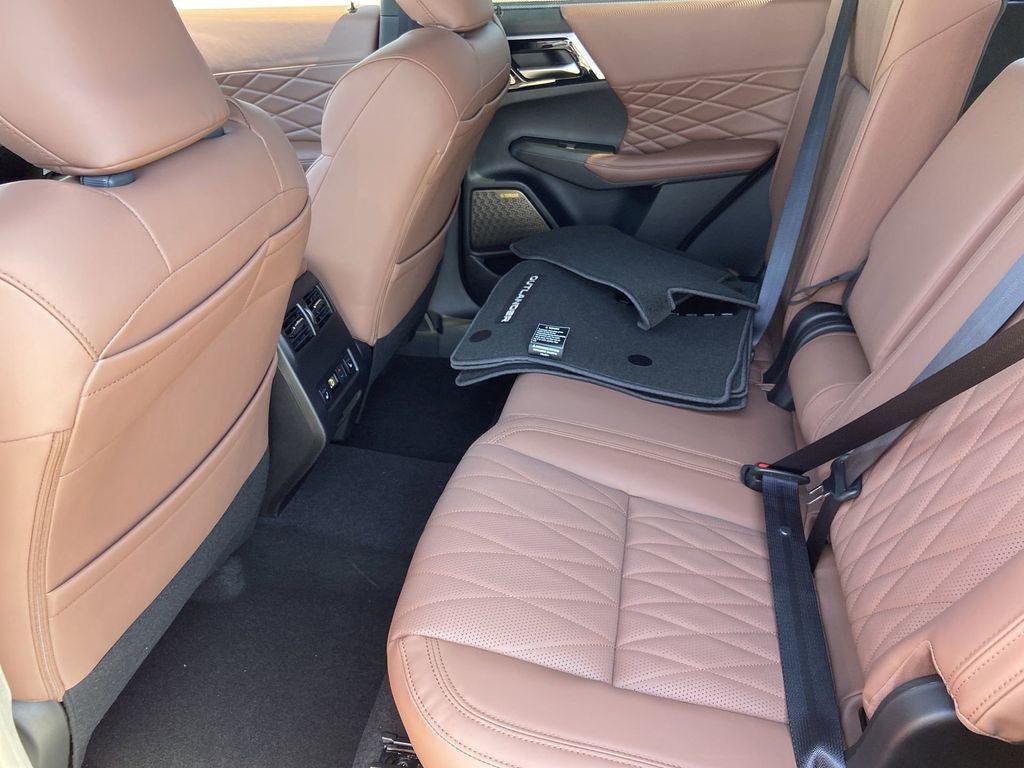2026 Mitsubishi Outlander SEL