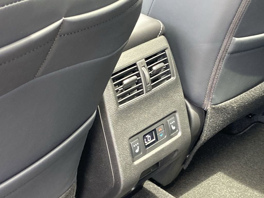 2026 Mitsubishi Outlander Black Edition