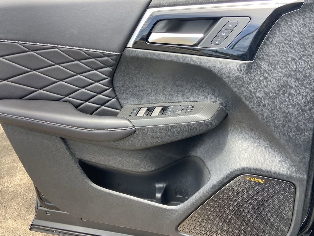 2026 Mitsubishi Outlander Black Edition