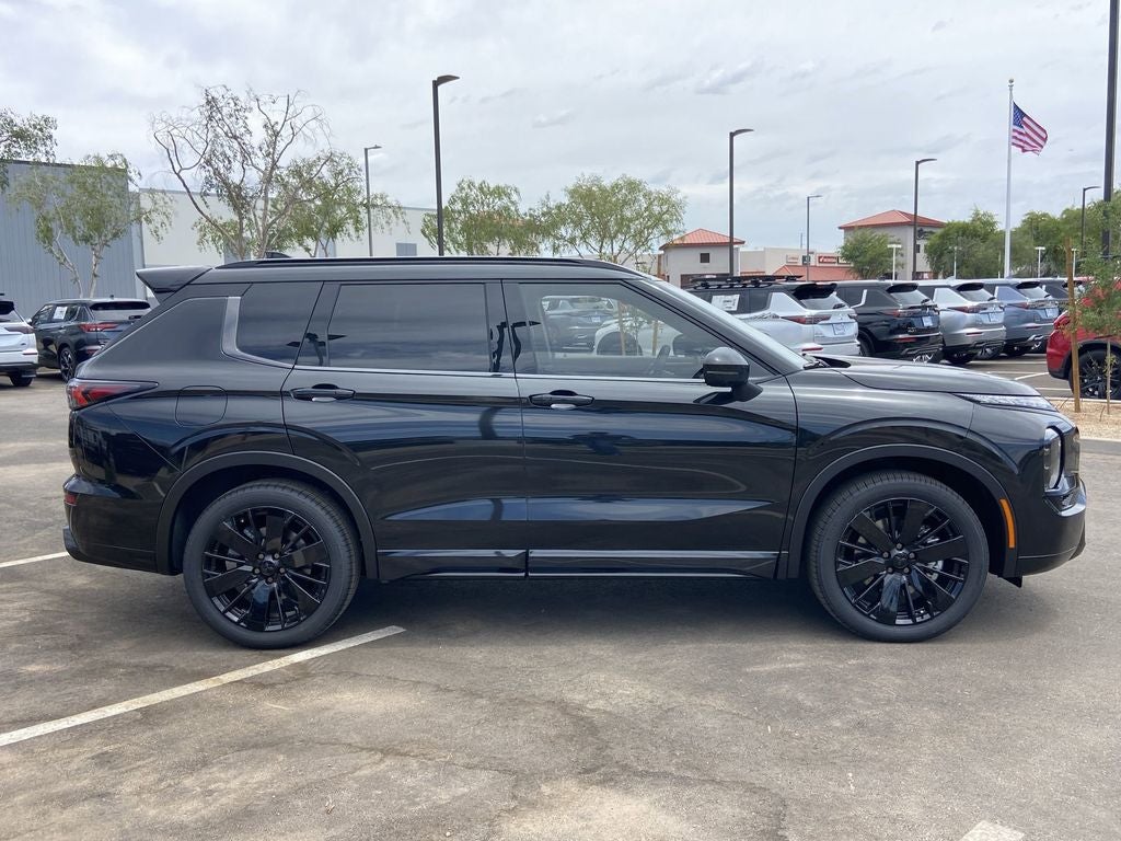 2026 Mitsubishi Outlander Black Edition