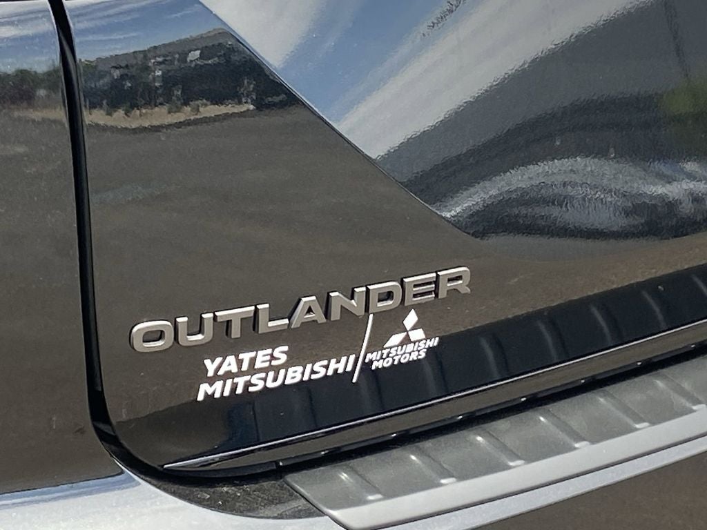 2026 Mitsubishi Outlander Black Edition