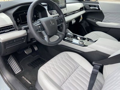 2026 Mitsubishi Outlander SEL