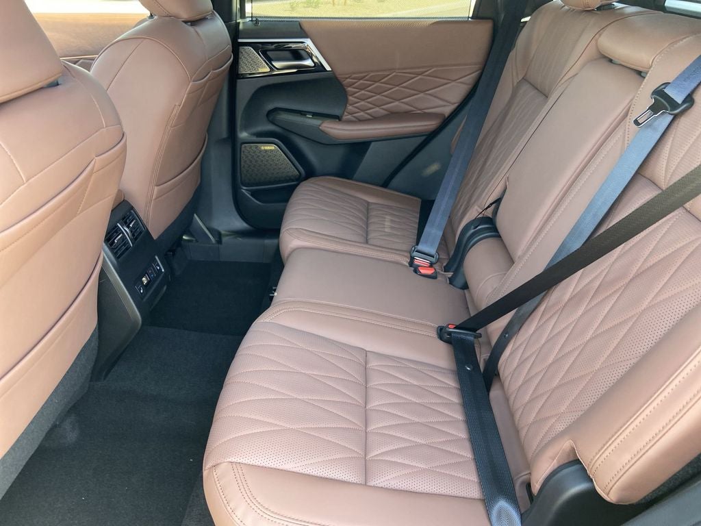 2026 Mitsubishi Outlander SEL