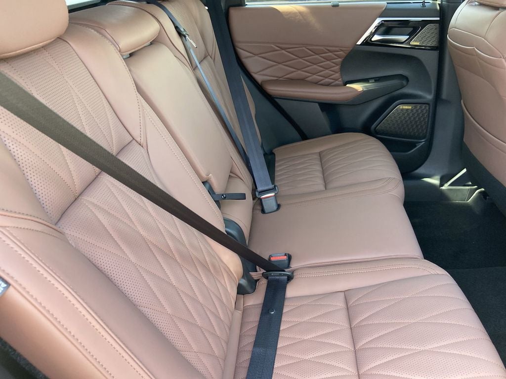 2026 Mitsubishi Outlander SEL