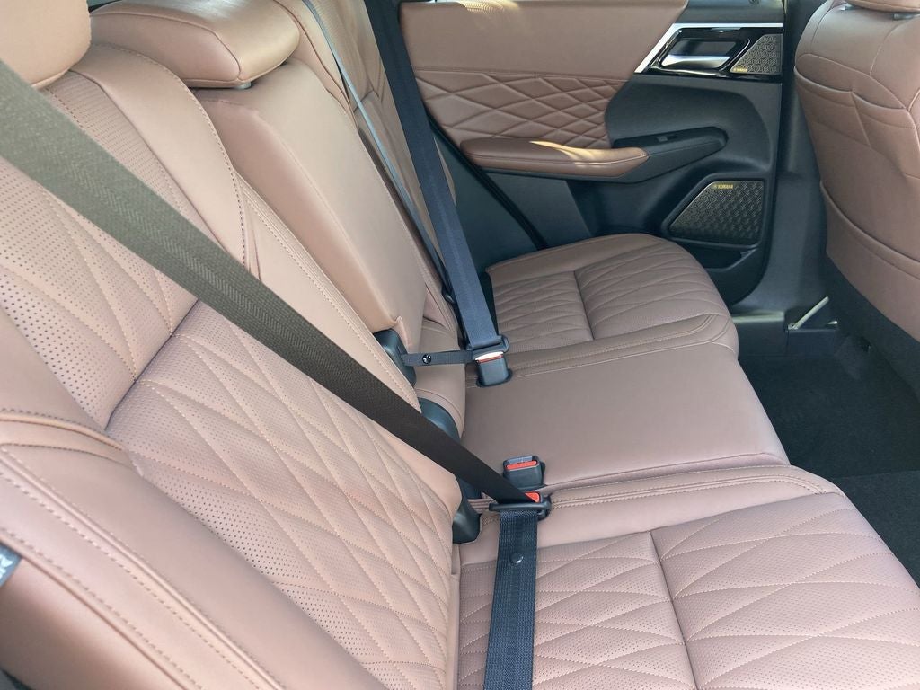 2026 Mitsubishi Outlander SEL