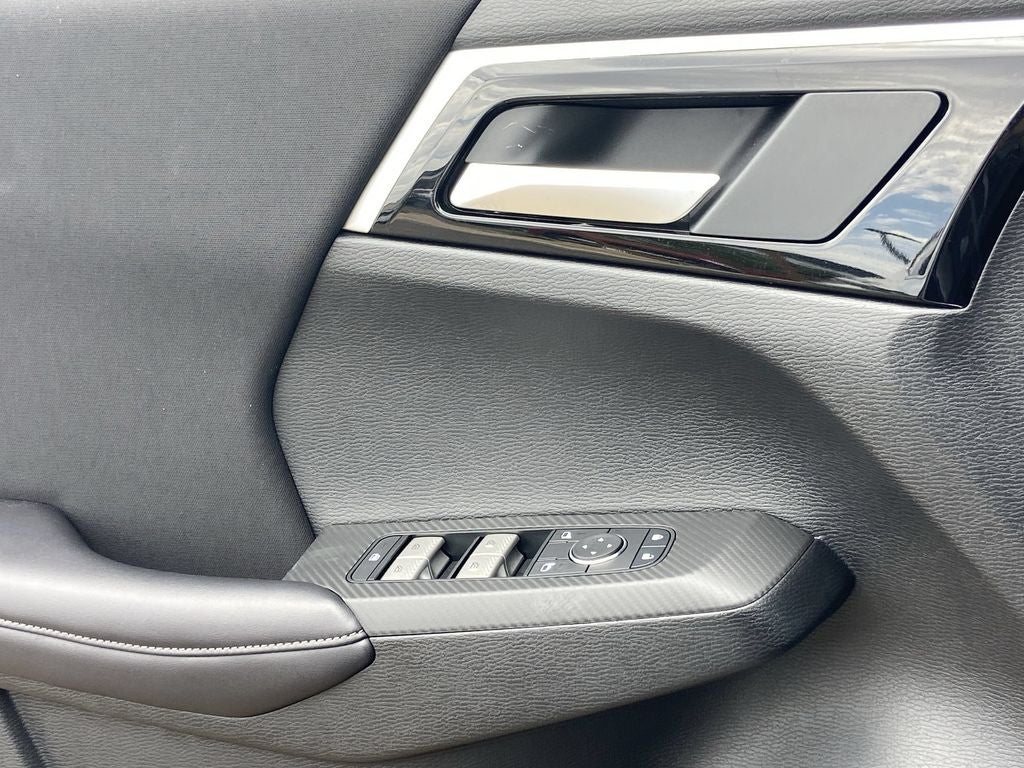 2026 Mitsubishi Outlander ES