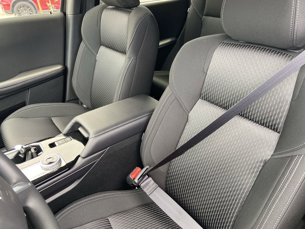 2026 Mitsubishi Outlander ES
