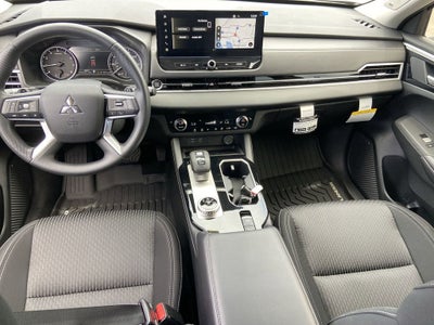 2026 Mitsubishi Outlander ES