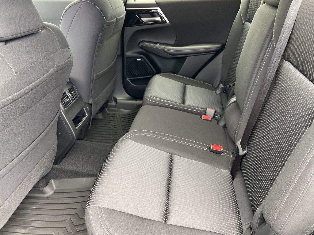 2026 Mitsubishi Outlander ES