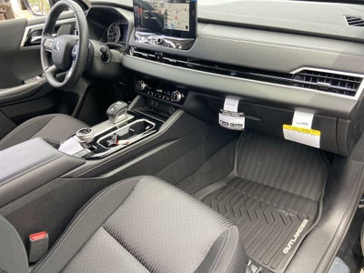 2026 Mitsubishi Outlander ES