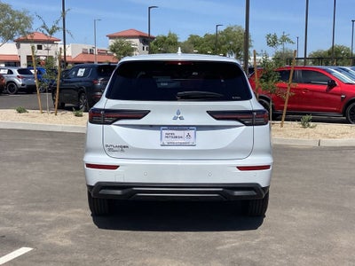 2026 Mitsubishi Outlander ES