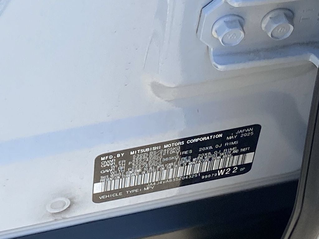 2025 Mitsubishi Outlander SE