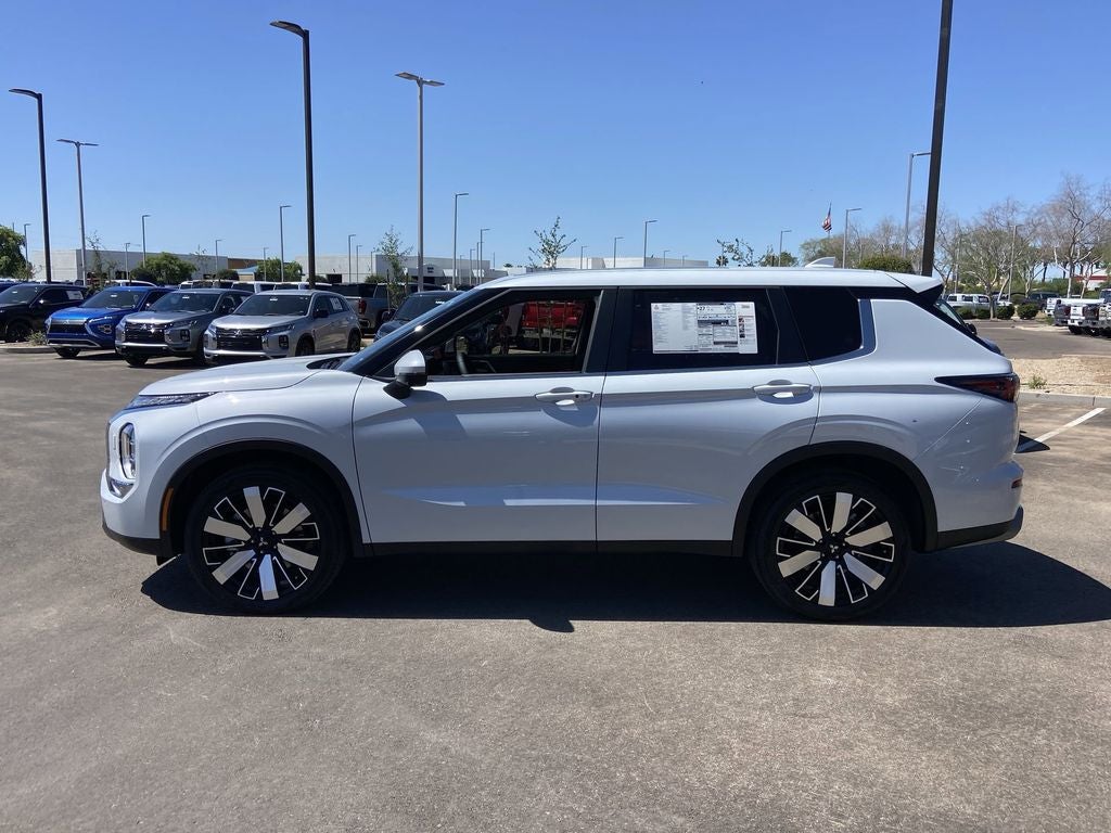 2026 Mitsubishi Outlander SE