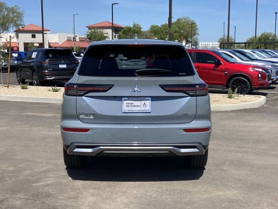 2026 Mitsubishi Outlander SE
