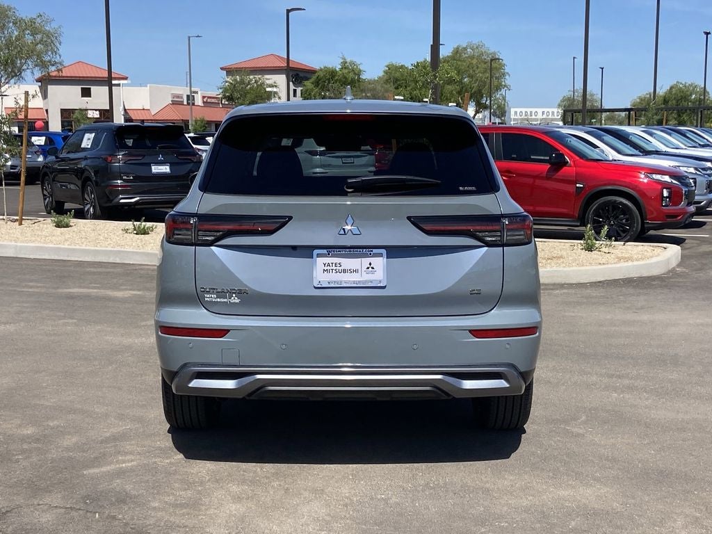 2026 Mitsubishi Outlander SE