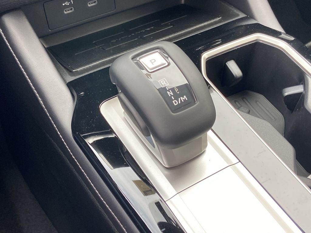 2026 Mitsubishi Outlander LE