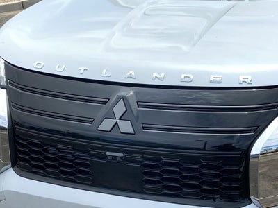 2026 Mitsubishi Outlander LE