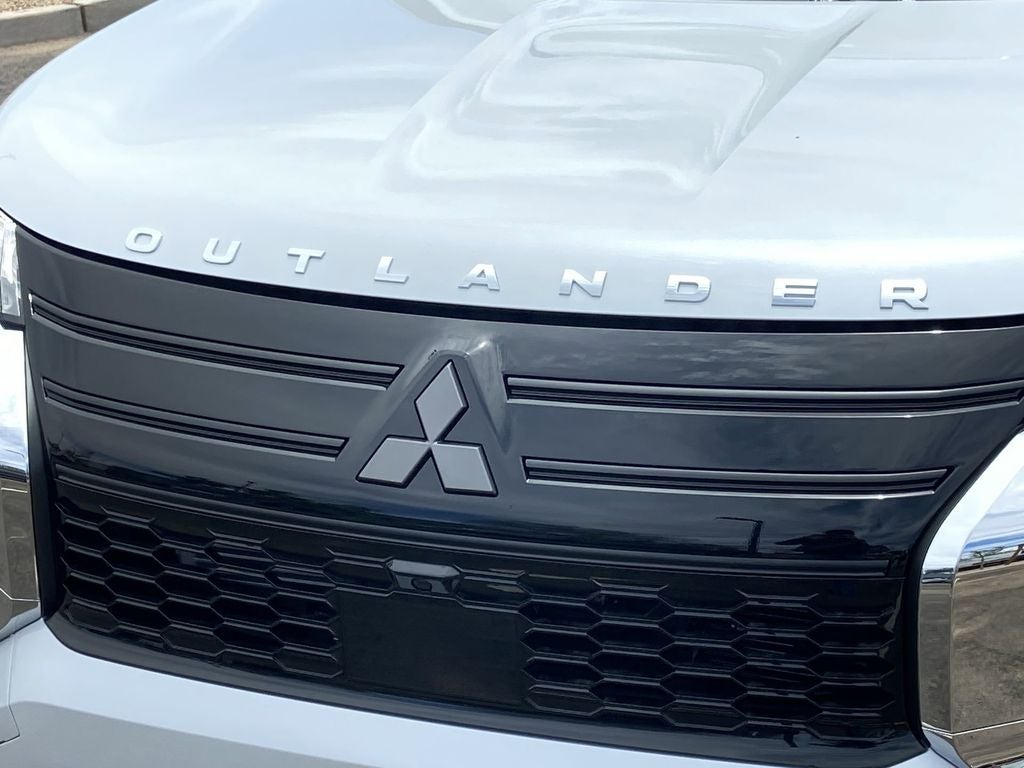2026 Mitsubishi Outlander LE