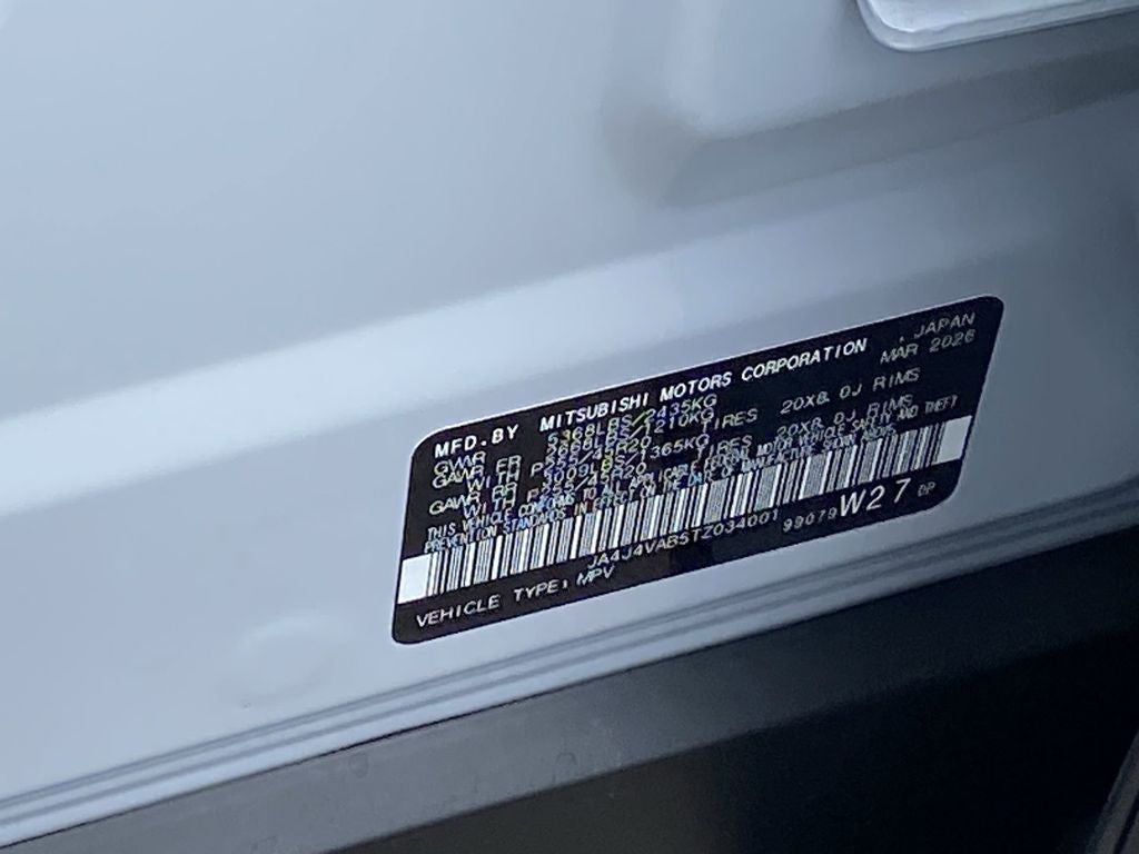 2026 Mitsubishi Outlander LE