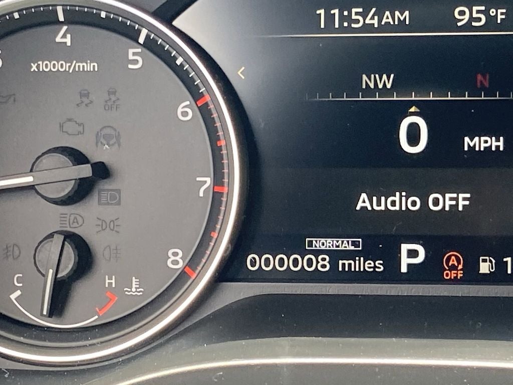 2026 Mitsubishi Outlander LE