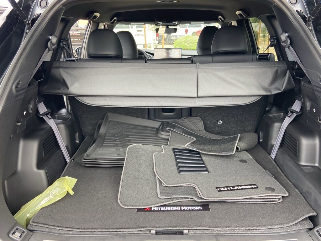 2026 Mitsubishi Outlander LE