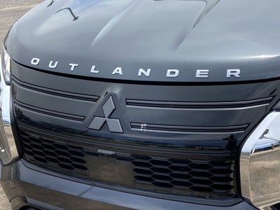 2026 Mitsubishi Outlander LE