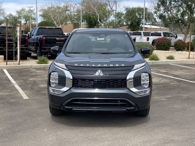 2026 Mitsubishi Outlander LE
