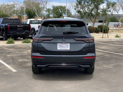 2026 Mitsubishi Outlander LE
